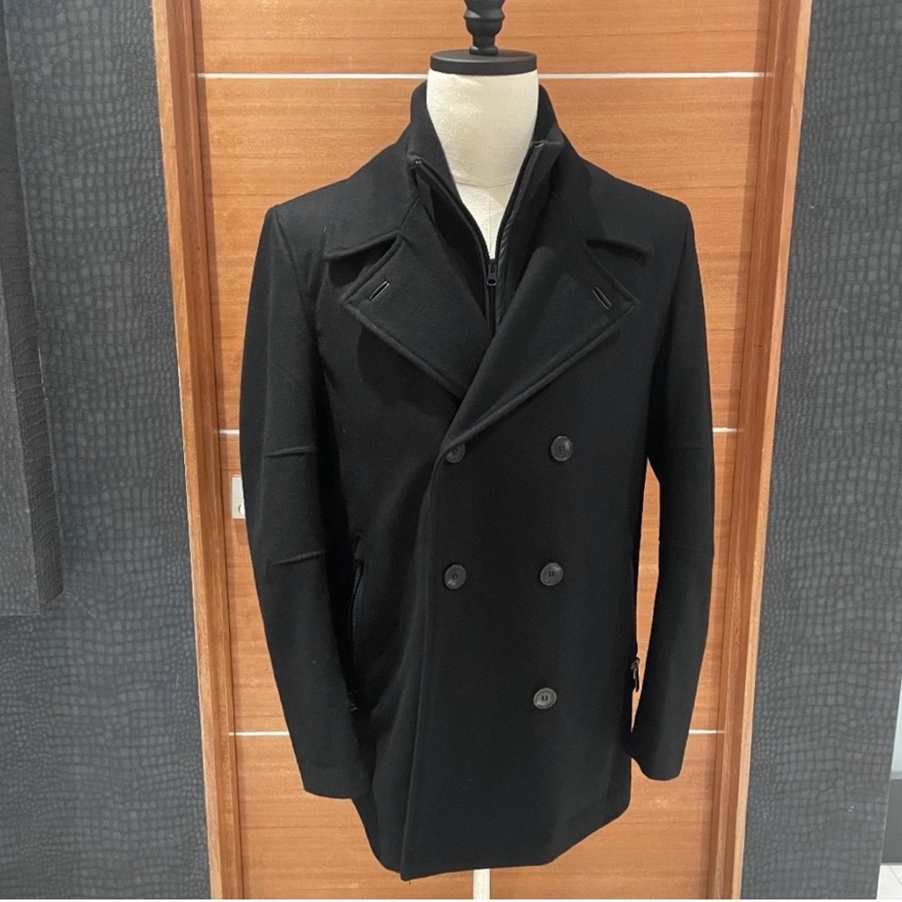 Black Men's Double-Breasted Wool Peacoat